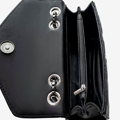 Skuldertaske Quiltet Læder Rummelig Elegant Design | Solvyn