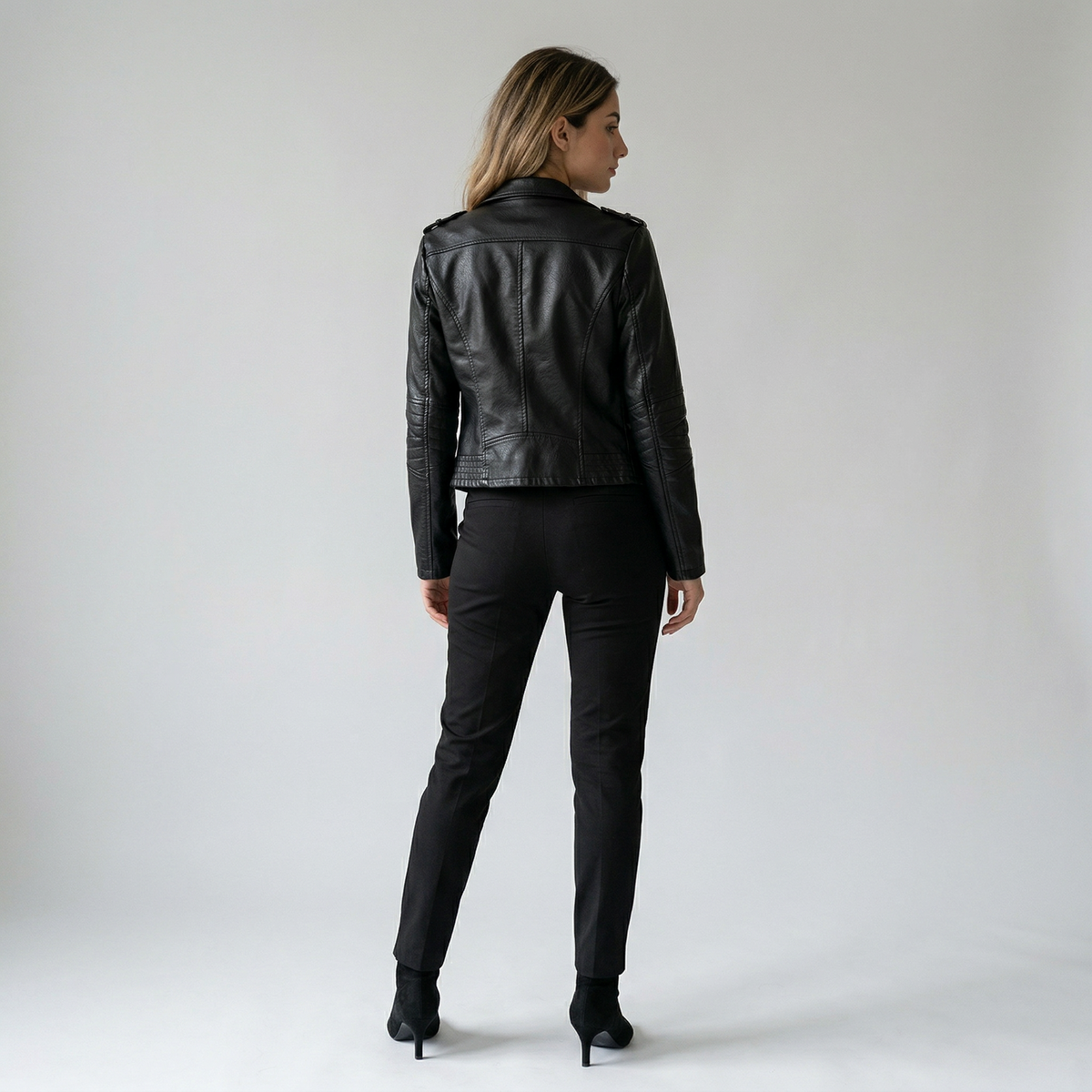 Bikerjakke til kvinder i polyester med asymmetrisk lynlås og lommer | Mélanie
