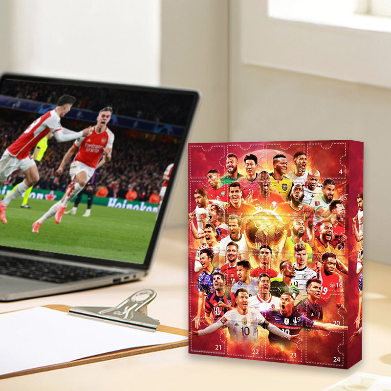 Fodboldjulekalender med 24 figurer og låger til nedtælling | FodboldAvent