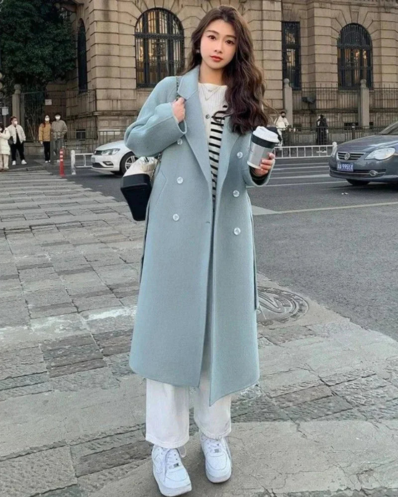 Dinah Timeless Trench Coat – Unisex Klassisk Uldfrakke med Bælte