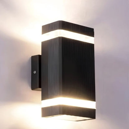 Black Outdoor Wall Light – Stylish Design for Enhanced Safety 10
