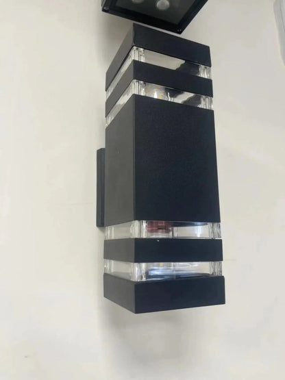 Black Outdoor Wall Light – Stylish Design for Enhanced Safety 3