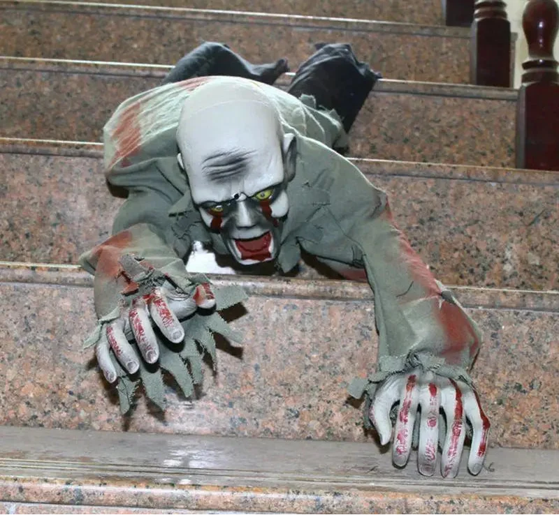 Zombie Dekoration Kravlende LED Sensor | GraveCrawler