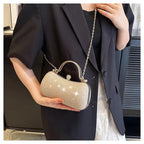 Elegant skuldertaske i PU-læder med kæderem | Isadora