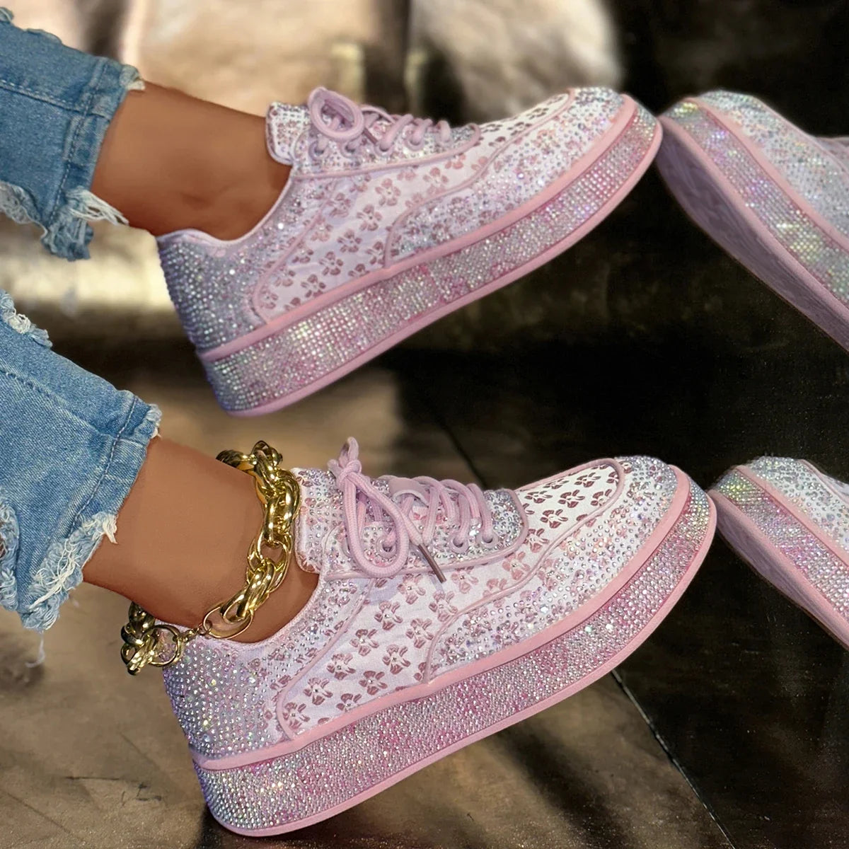 Damskie sneakersy z kwiatami i kryształkami w kolorze srebrnym i różowym | Blossom