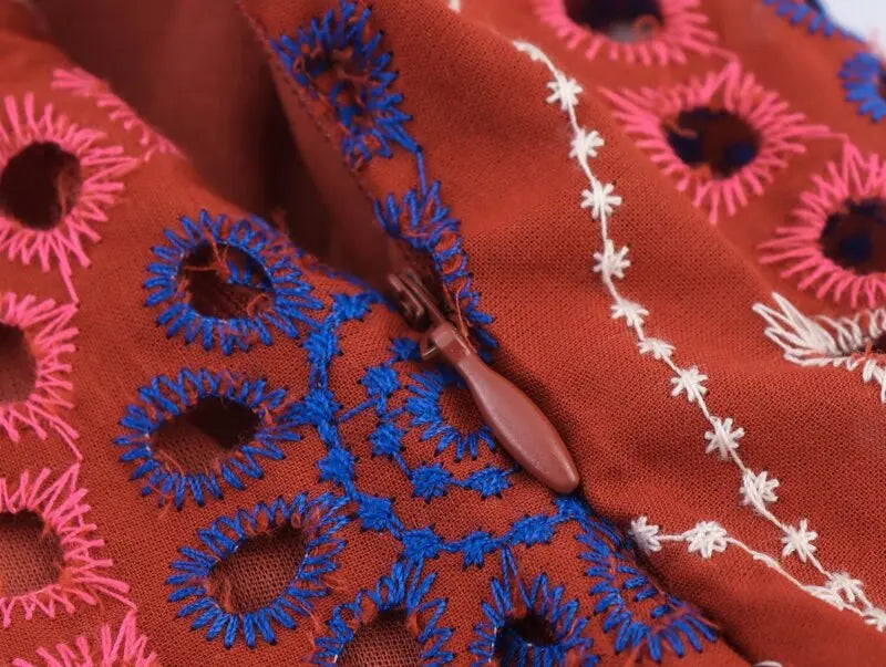 Top og Nederdel Broderet Boho Sommersæt | Camelia