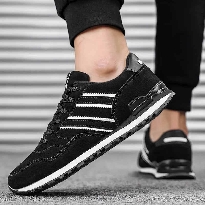 Sneakers tekstil snørelukning fleksibel gummisål komfort | Tavero