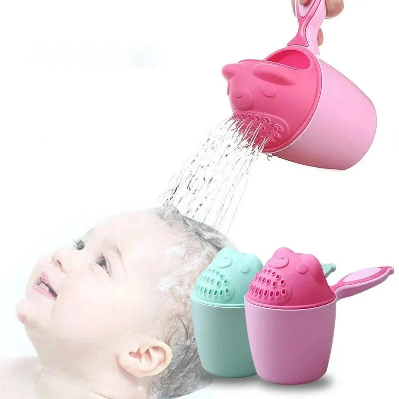 Skyllekop til baby og børn med kontrolleret hårskylning og børnevenligt design | Noa