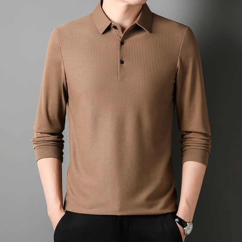 Herrepolo i polyester med klassisk krave og ensfarvet design | François