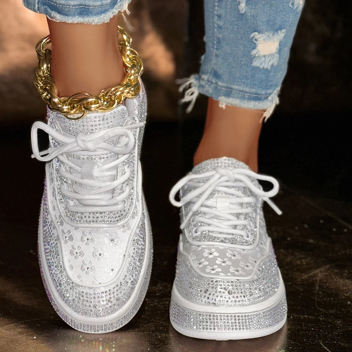 Damskie sneakersy z kwiatami i kryształkami w kolorze srebrnym i różowym | Blossom