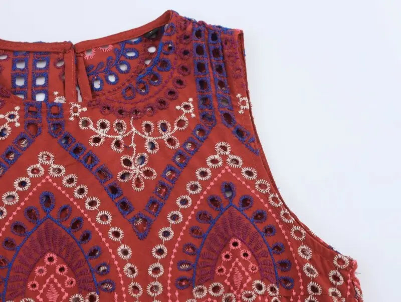 Top og Nederdel Broderet Boho Sommersæt | Camelia