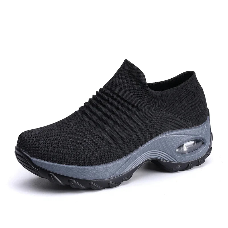 Praktiske slip-on damesko i mesh med gummiydersål | Velise