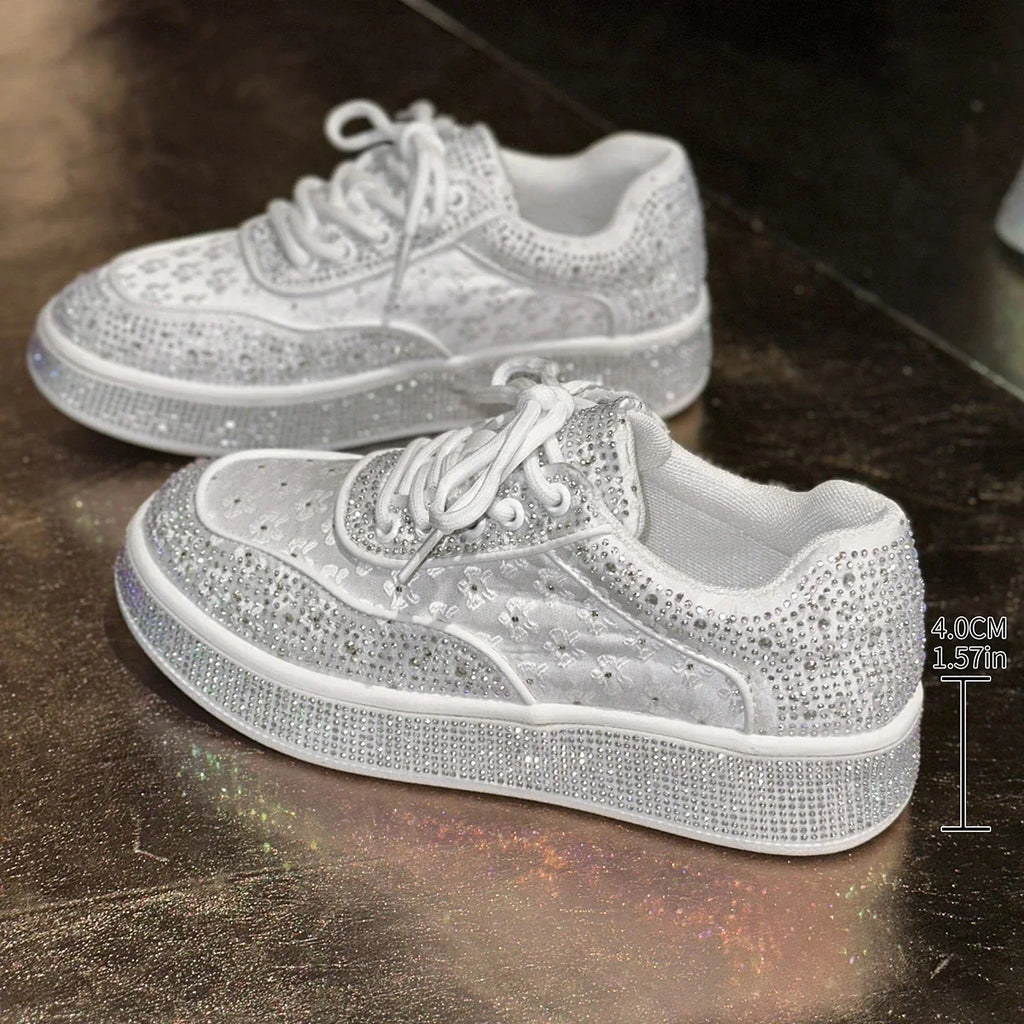 Damskie sneakersy z kwiatami i kryształkami w kolorze srebrnym i różowym | Blossom