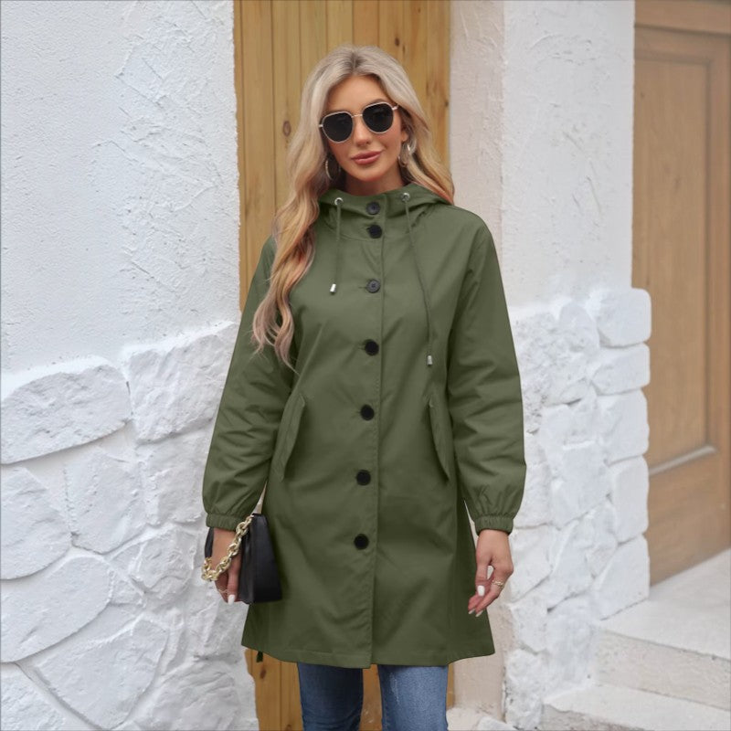 Praktisk dameparka med hætte og knaplukning til hverdagsbrug | Armena