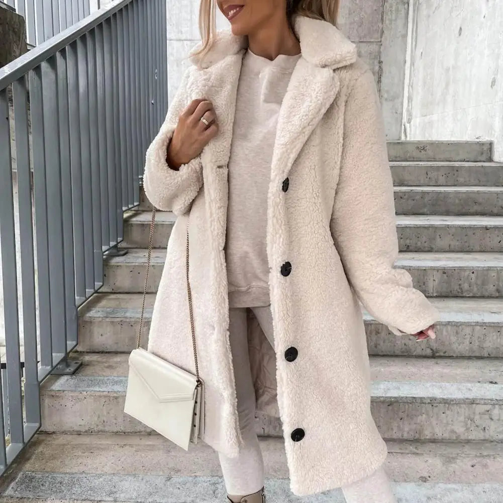 Lang teddy trenchcoat med blød struktur klassisk lukning og varme | Amélie