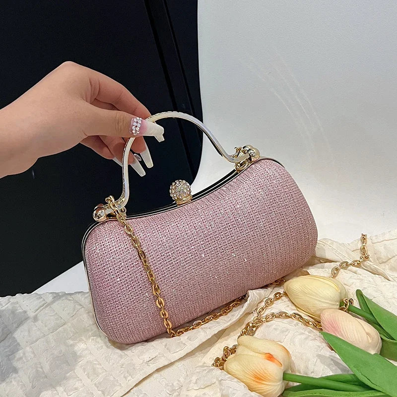 Elegant skuldertaske i PU-læder med kæderem | Isadora