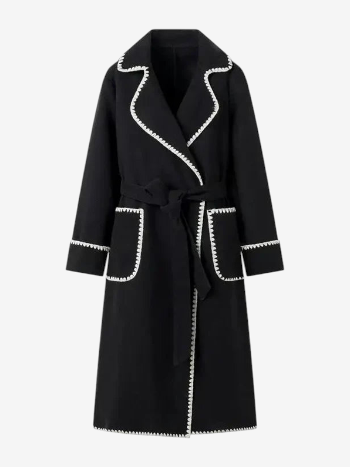 Elegant lang trenchcoat med justerbar talje og sidelommer | Disty