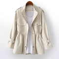 Selene – Klassisk Trenchcoat med Elegant Pasform til foråret