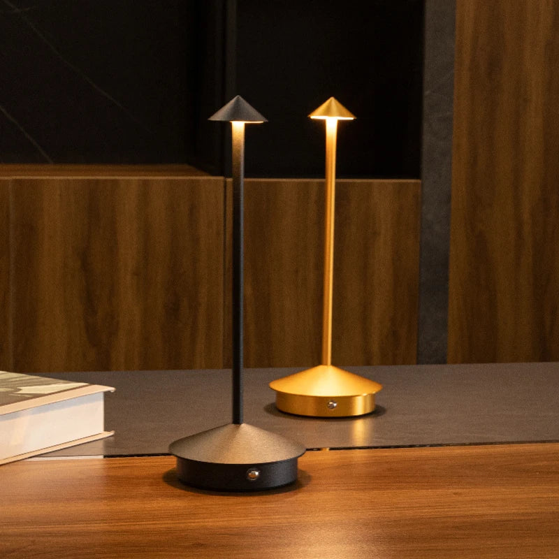 Bordlampe med Touch Dæmpbar Spisebelysning |  Lunavelle