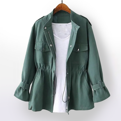 Selene – Klassisk Trenchcoat med Elegant Pasform til foråret