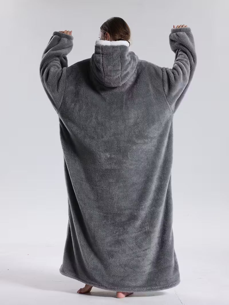 Oversize’owa bluza-koc z kapturem i dużą kieszenią z przodu | Valeria