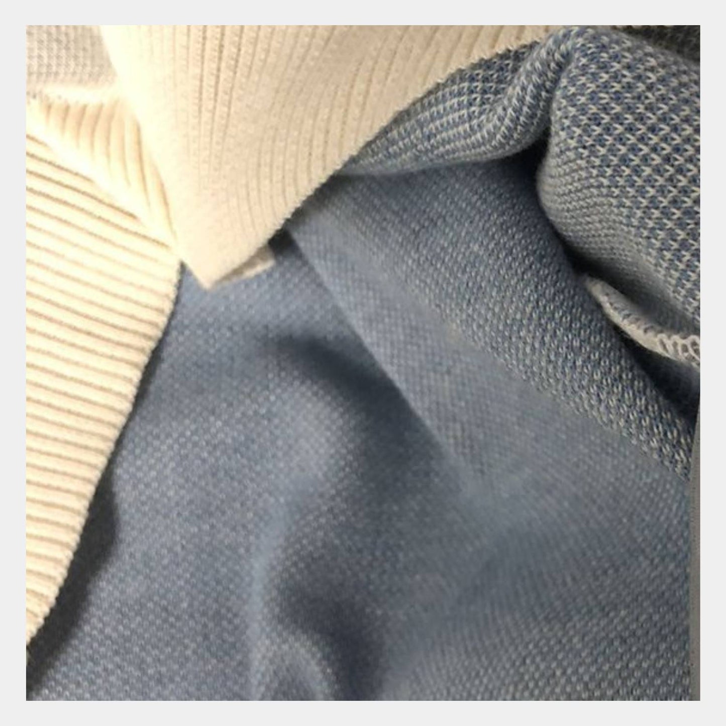 GraphiKnit Unisex Sweater – Striktrøje med Grafisk Design